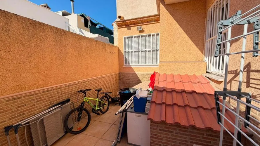 House de 3 chambres à Torrevieja, Spain No. 1534 № 24
