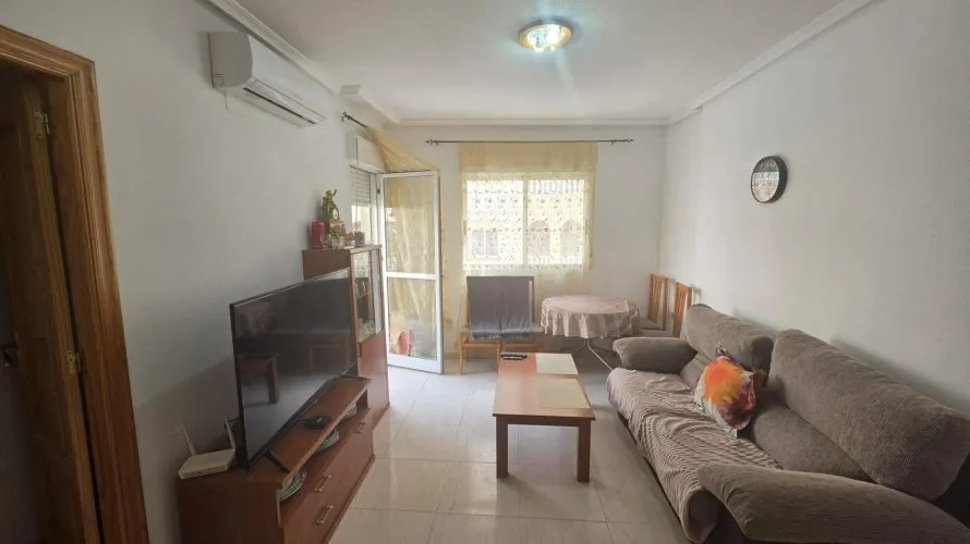 Apartment de 3 chambres à Torrevieja, Spain No. 2778 № 1