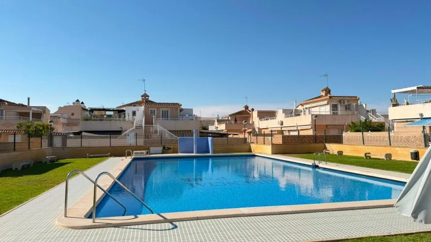 House de 3 chambres à Torrevieja, Spain No. 1534 № 26