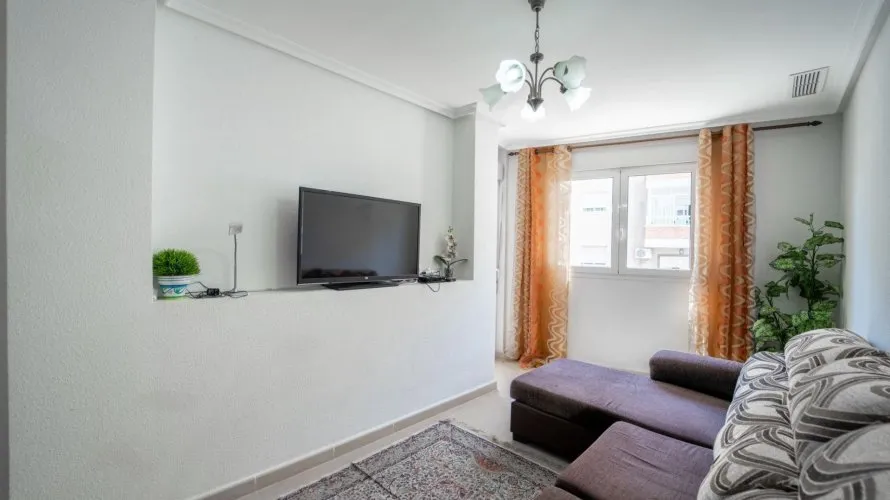 Apartment de 2 chambres à Torrevieja, Spain No. 2673 № 3