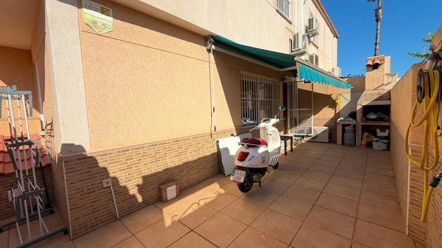 House de 3 chambres à Torrevieja, Spain No. 1534 № 28