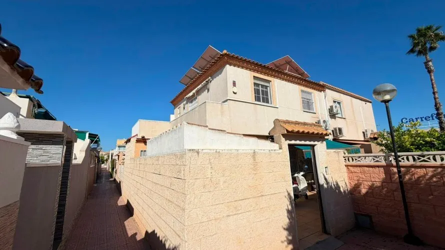 House de 3 chambres à Torrevieja, Spain No. 1534 № 27
