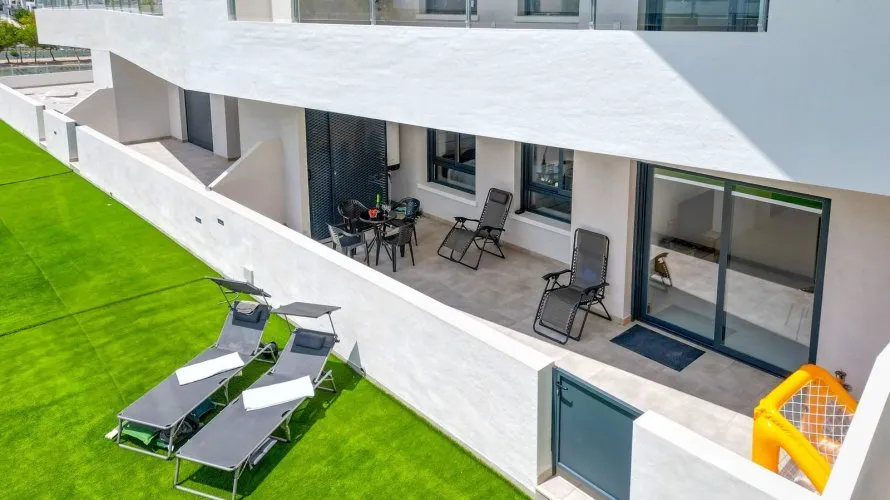 Apartment de 75m² à San Miguel de Salinas, Spain No. 1949