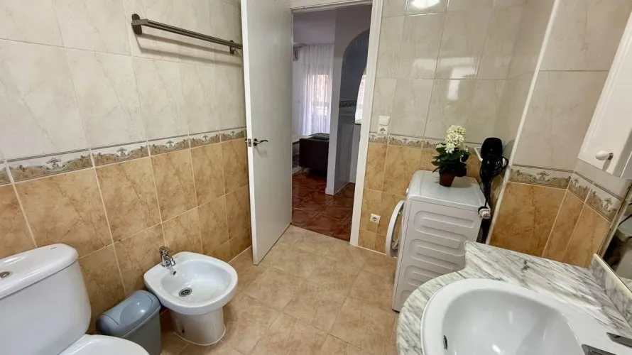 Apartment de 2 chambres à Torrevieja, Spain No. 2642 № 16