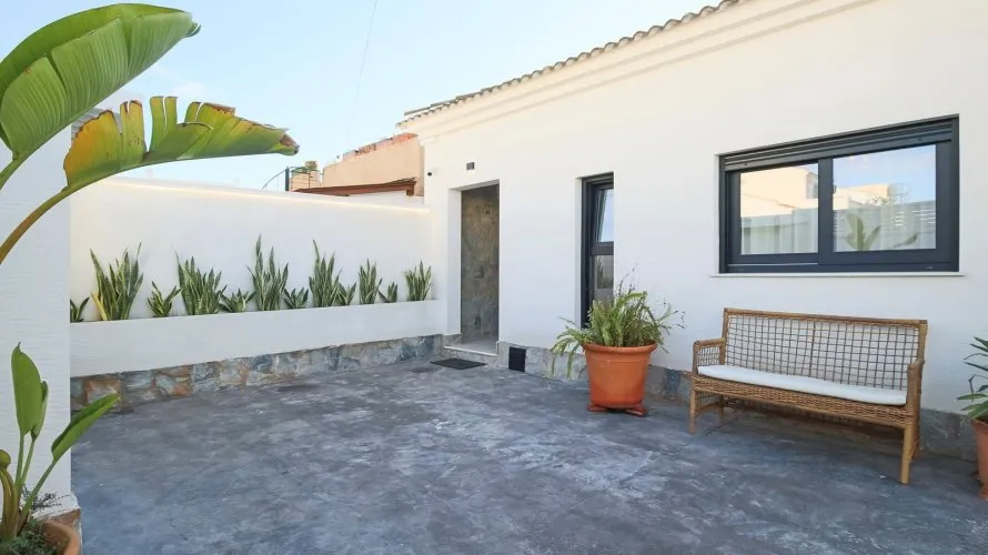 Villa de 102m² à Torrevieja, Spain No. 1485 № 23