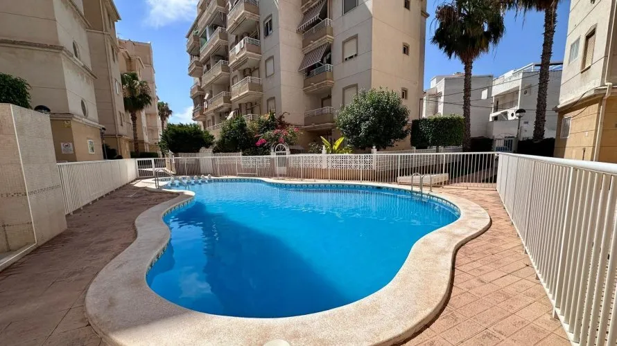 Apartment de 2 chambres à Torrevieja, Spain No. 1438 № 27
