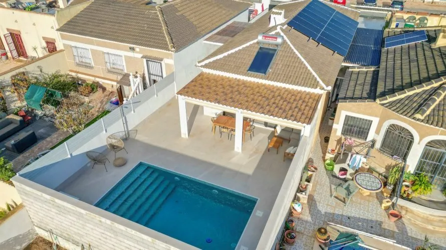 Villa de 102m² à Torrevieja, Spain No. 1485 № 5