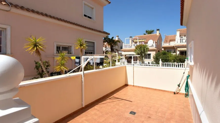Villa de 180m² à Torrevieja, Spain No. 1491 № 22