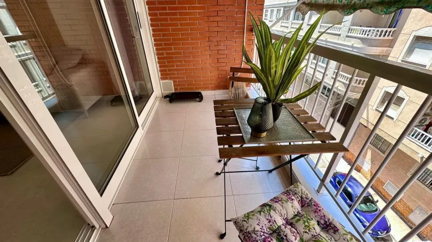 Apartment de 2 chambres à Torrevieja, Spain No. 1536 № 11