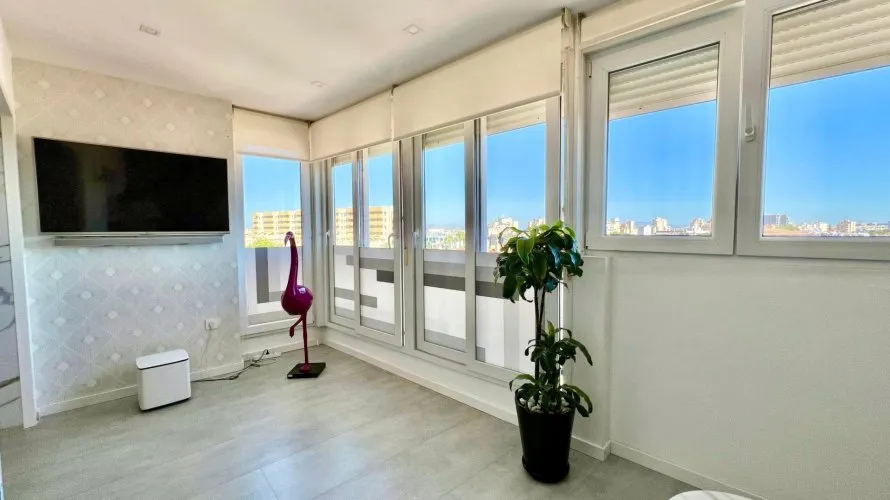 Penthouse de 1 chambre à Torrevieja, Spain No. 2808