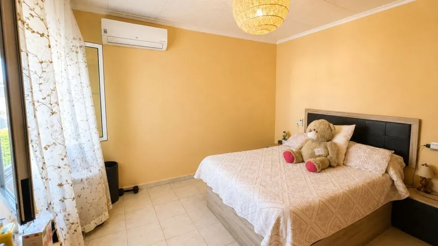 Villa de 200m² à Torrevieja, Spain No. 2964 № 17