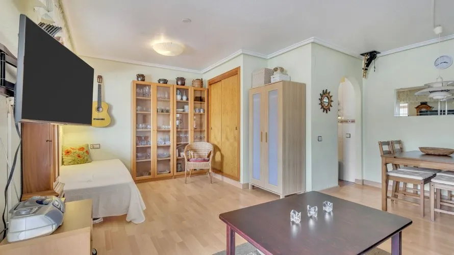 Apartment de 60m² à Torrevieja, Spain No. 2928 № 6