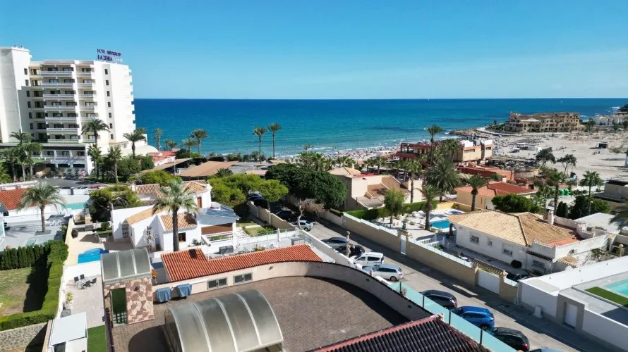 Villa de 624m² à La Zenia, Spain No. 2930 № 2
