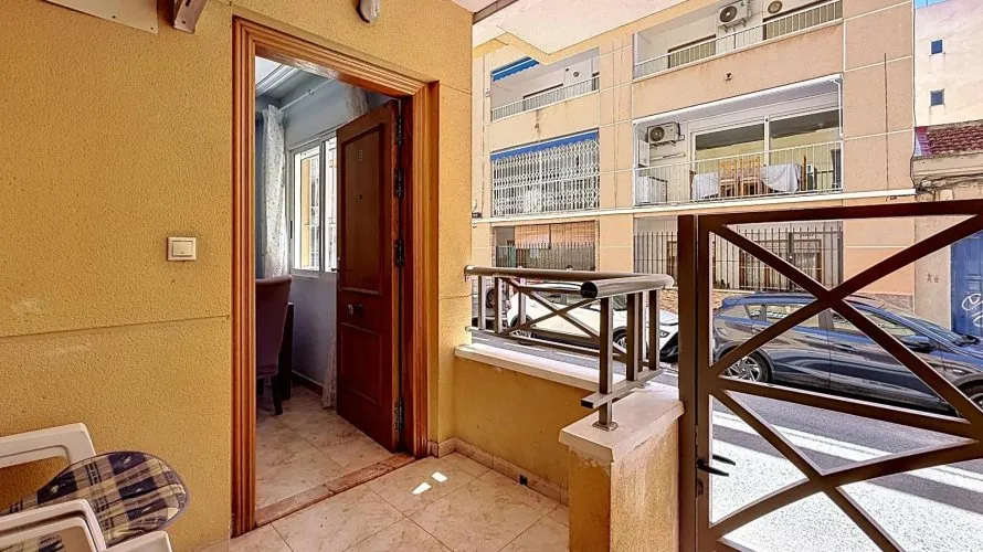 Apartment de 1 chambre à Torrevieja, Spain No. 3010