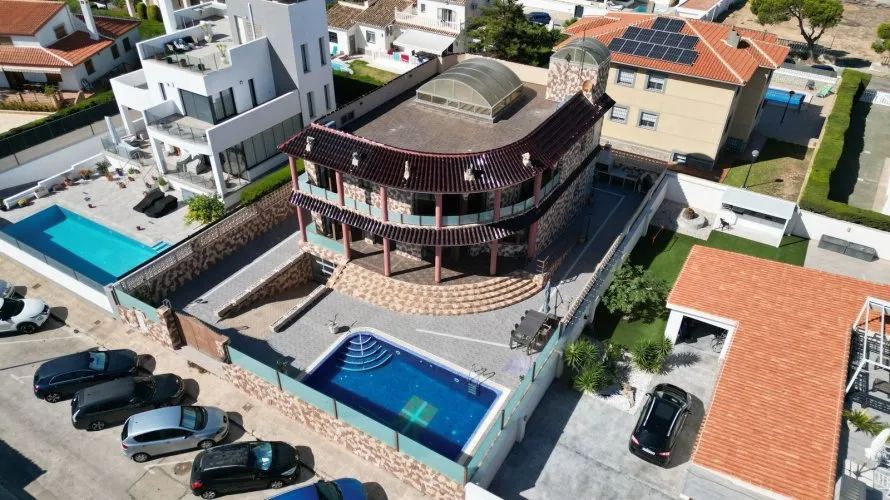 Villa de 624m² à La Zenia, Spain No. 2930 № 1