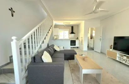Penthouse de 76m² à Torrevieja, Spain No. 2963