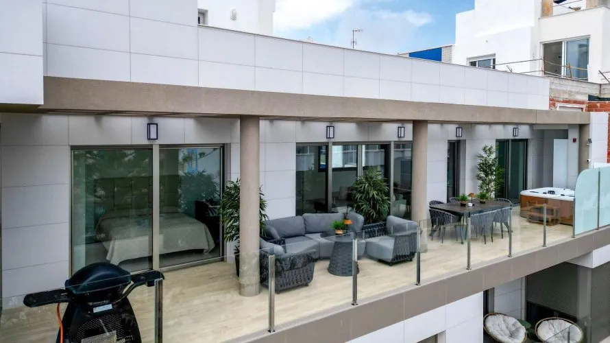 Apartment de 129m² à Torrevieja, Spain No. 2936