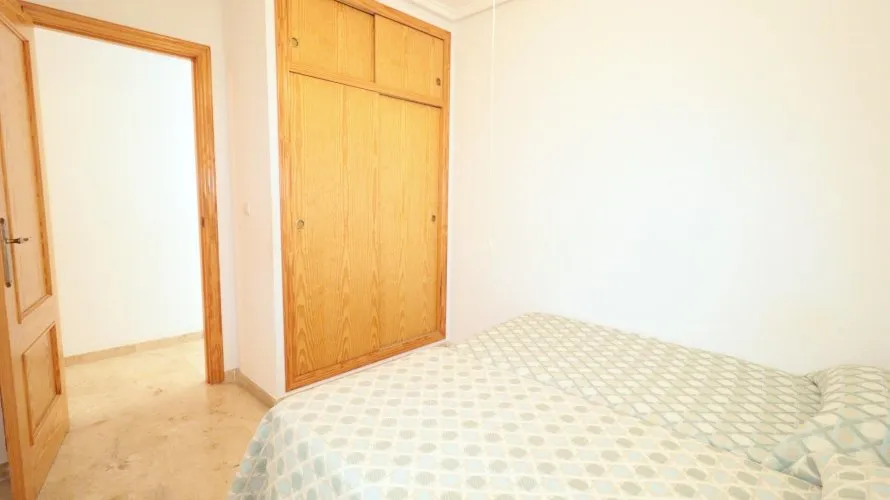 Apartment de 2 chambres à Torrevieja, Spain No. 3056 № 17