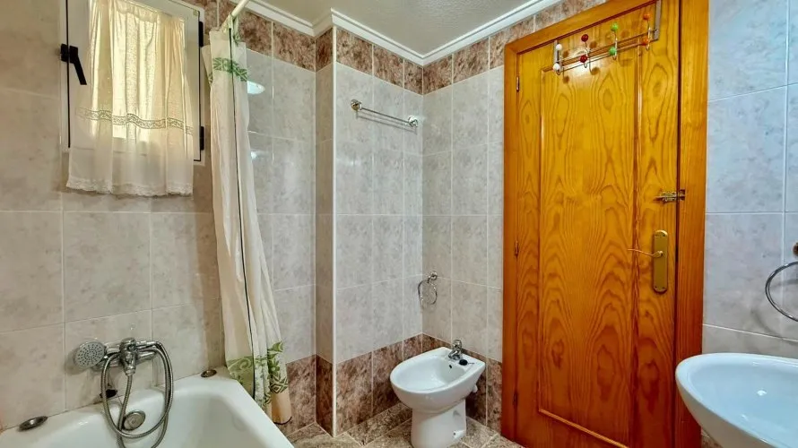 Apartment de 2 chambres à Torrevieja, Spain No. 3068 № 15