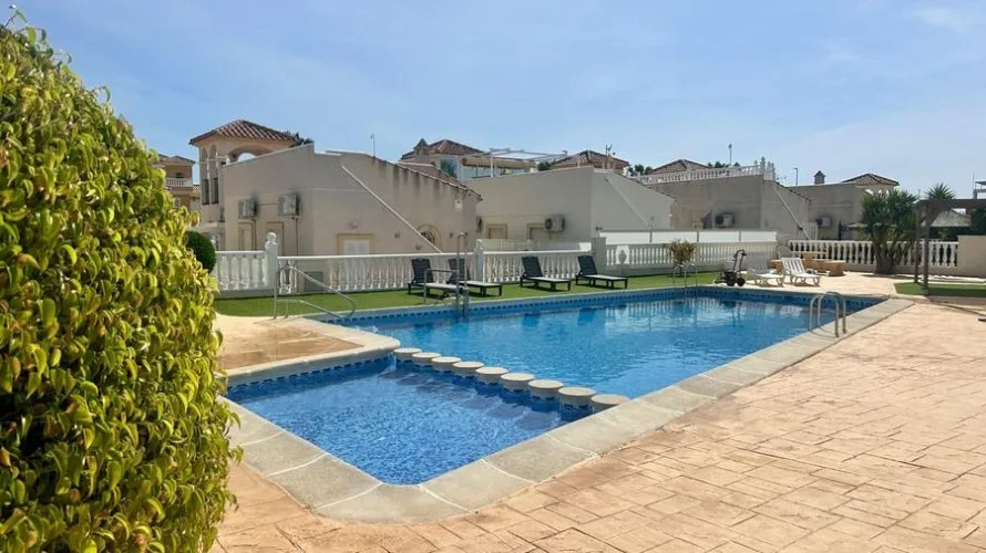 Villa de 80m² à Algorfa, Spain No. 3084 № 2