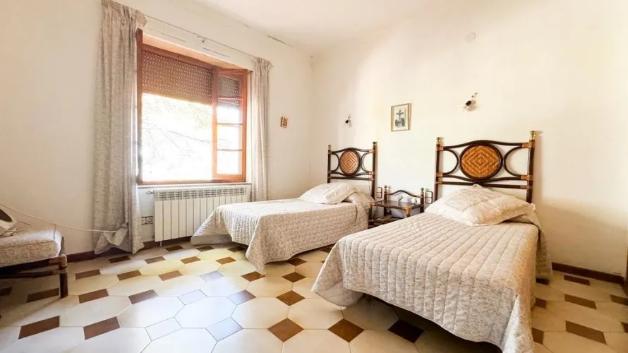 Villa de 330m² à Calasparra, Spain No. 3283 № 1