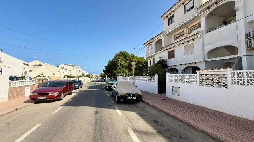 Penthouse de 1 chambre à Torrevieja, Spain No. 3137