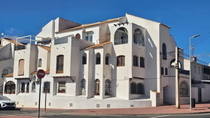 Apartment de 3 chambres à Torrevieja, Spain No. 3140 № 3