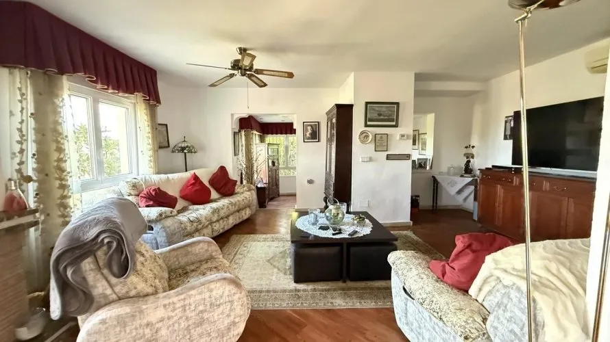 Villa de 220m² à Alicante, Spain No. 3278 № 26