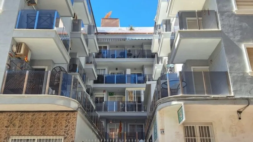 Penthouse de 1 chambre à Torrevieja, Spain No. 3249