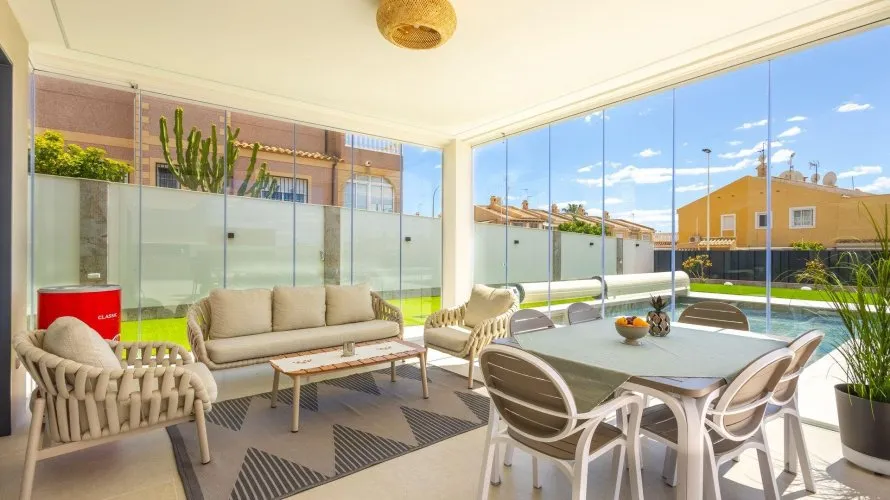Villa de 234m² à Torrevieja, Spain No. 3164 № 7