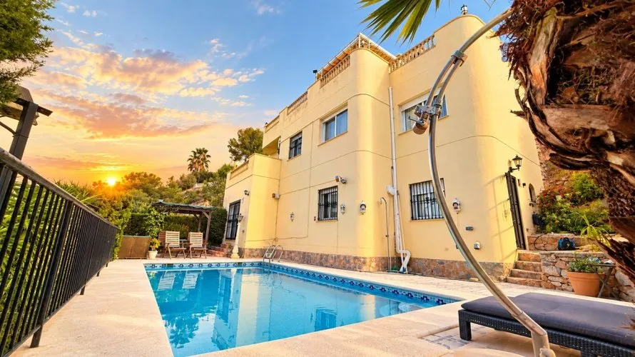 Villa de 220m² à Alicante, Spain No. 3278 № 28