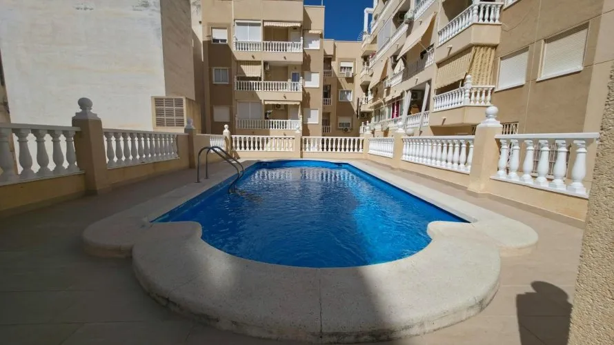 Apartment de 3 chambres à Torrevieja, Spain No. 3104 № 1