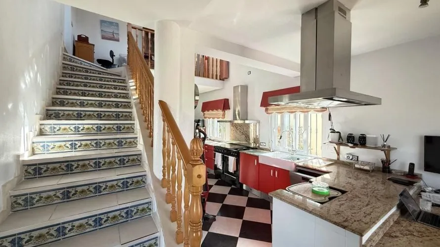 Villa de 220m² à Alicante, Spain No. 3278 № 21