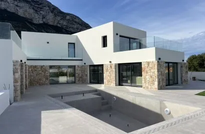 Villa de 310m² à Vejer de la Frontera, Spain No. 3120