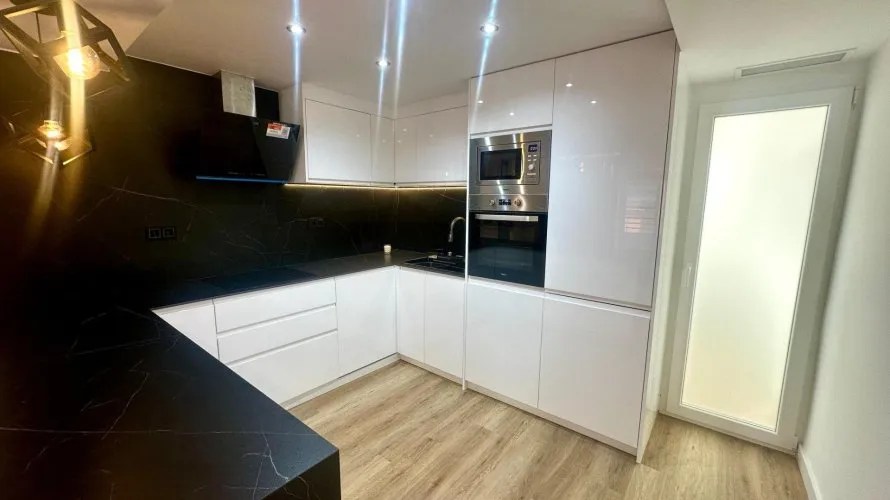 Квартира с 3 спальнями в Аликанте, Испания №1330 № 4