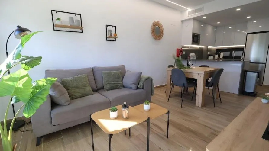 Квартира с 2 спальнями в Аликанте, Испания №852 № 1