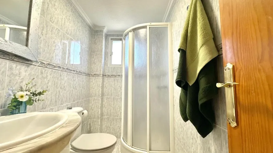 Квартира с 1 спальней в Торревьеха, Испания №2770 № 19