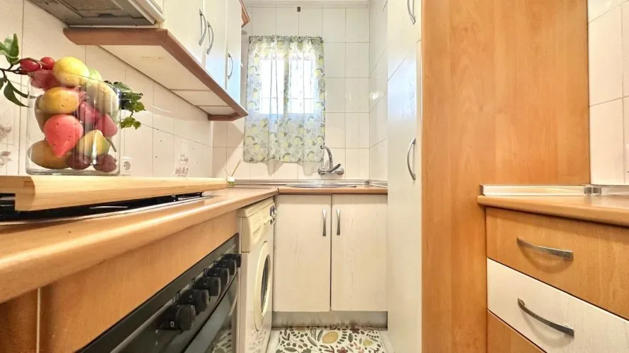 Квартира с 1 спальней в Торревьеха, Испания №2770 № 15