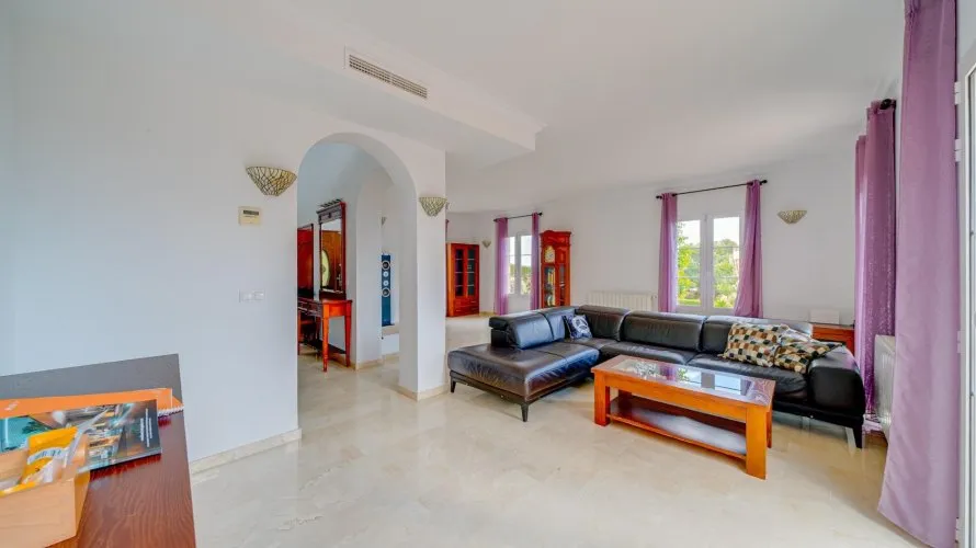 4 bedrooms villa for sale, Finestrat, Spain No. 165 № 7