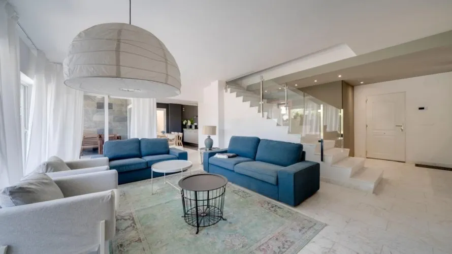 4 bedrooms villa for sale, Albir, Spain No. 539 № 8