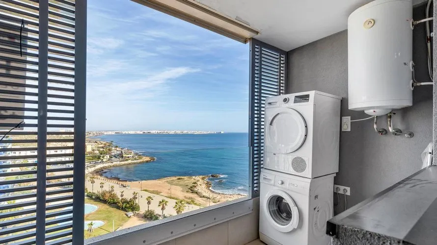 3 bedrooms penthouse for sale, Torrevieja, Spain No. 1020 № 20