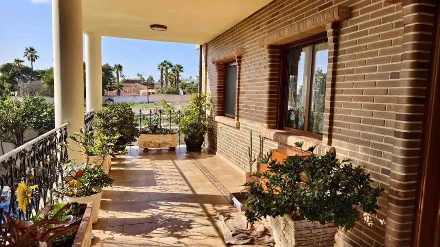 5 bedrooms villa for sale, Ciudad Quesada, Spain No. 105 № 13