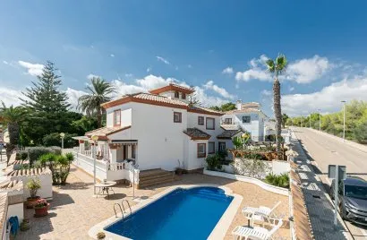 185m² villa for sale, Castilblanco de los Arroyos, Spain No. 1187