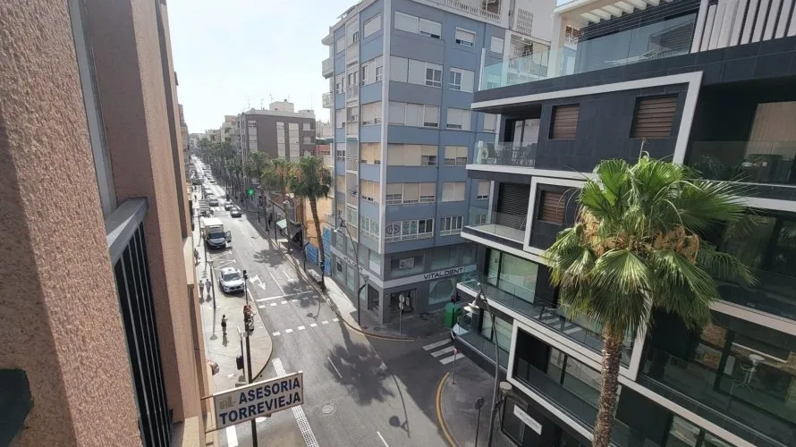 1 bedroom apartment for sale, Torrevieja, Spain No. 1040 № 8