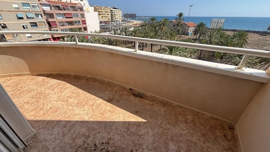 1 bedroom apartment for sale, Torrevieja, Spain No. 233 № 11