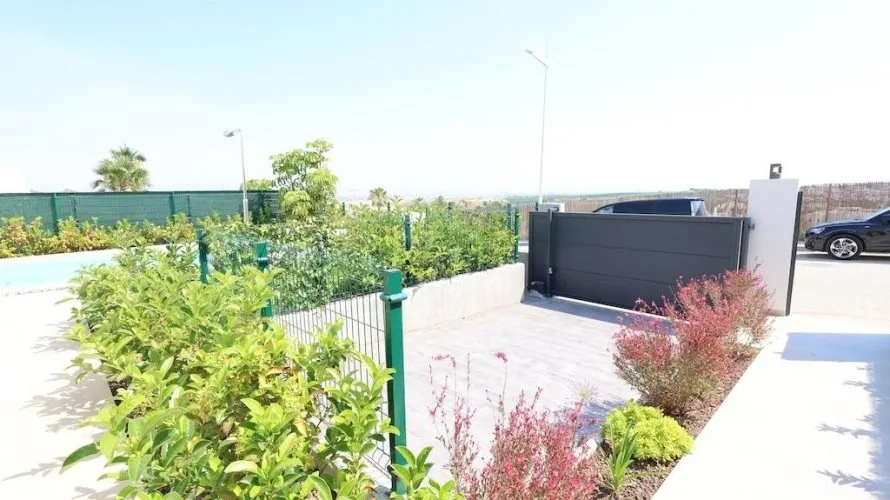 3 bedrooms villa for sale, Algorfa, Spain No. 1377