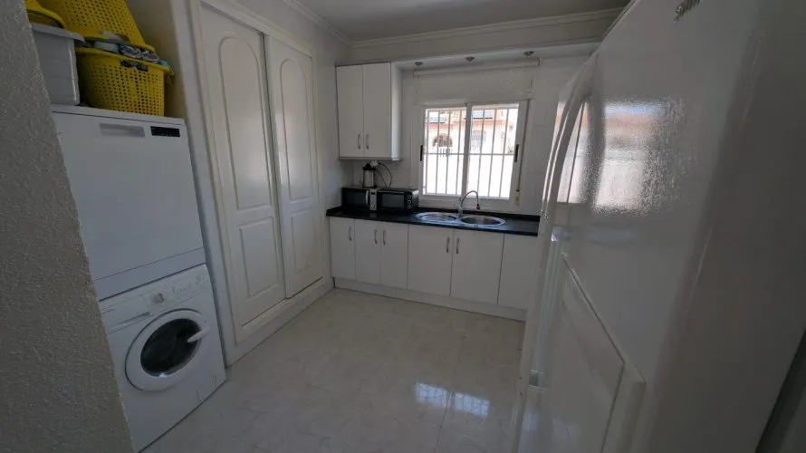 3 bedrooms apartment for sale, Rojales, Spain No. 767 № 12
