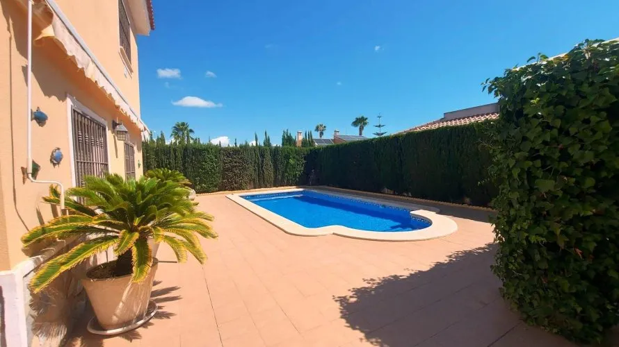 3 bedrooms villa for sale, Ciudad Quesada, Spain No. 492 № 11