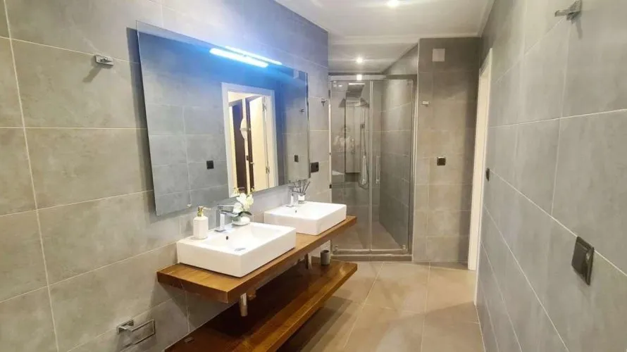 5 bedrooms villa for sale, Calpe, Spain No. 361 № 4