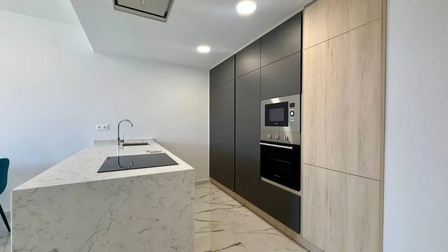2 bedrooms penthouse for sale, Torrevieja, Spain No. 1001 № 21